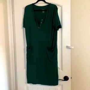 Post-partum lounge and nursing nightgown